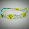 Pulsera ajustable de perlas artificiales y emojis