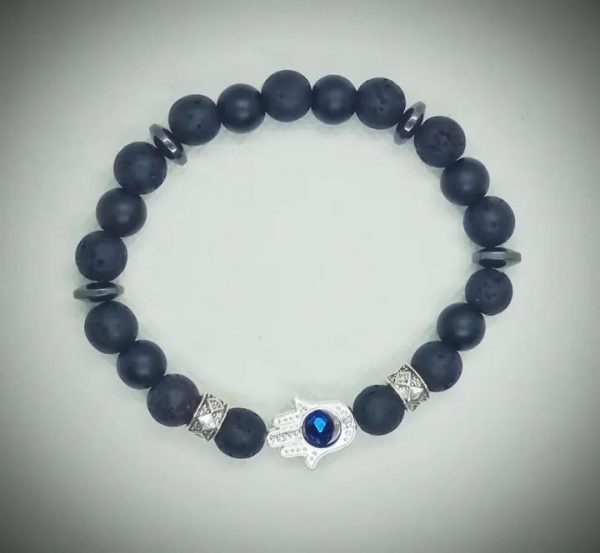 Pulsera de piedras naturales ónix mate, roca volcánica y dije de mano de Fátima plateado