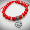 Pulsera ajustable de piedras naturales howlita roja, separadores de hematita y dije colgante de corazón-love plateado